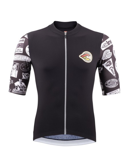 Maillot Supercorsa Negro de Mangas Cortas: Tu Compañero Ideal para Rodar Cómodo