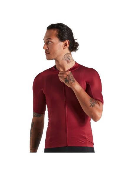 Maillot de Mangas Cortas SL R Logo Rojo para un Estilo Único y Cómodo
